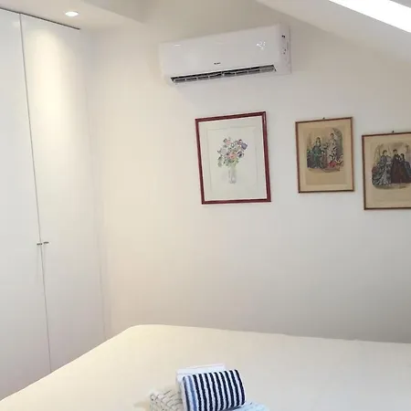 Apartment Modern Cosy Flat With Terrace In Campo De Ourique. *