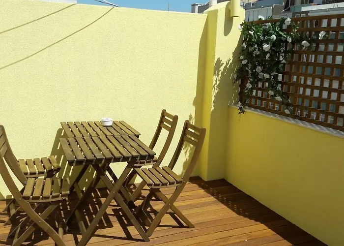 Apartment Modern Cosy Flat With Terrace In Campo De Ourique. *