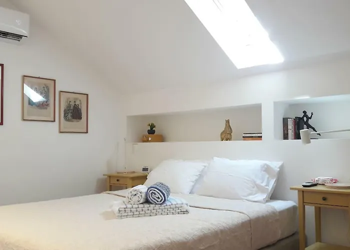 Apartment Modern Cosy Flat With Terrace In Campo De Ourique.