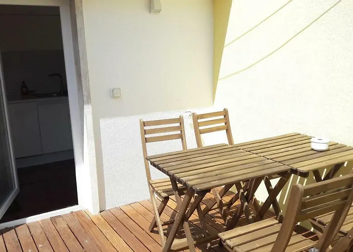 Modern Cosy Flat With Terrace In Campo De Ourique. Apartment Lisbon