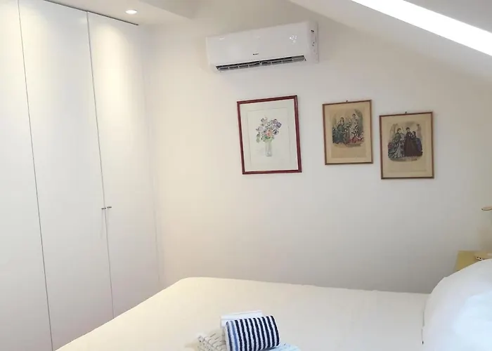 Apartment Modern Cosy Flat With Terrace In Campo De Ourique. *