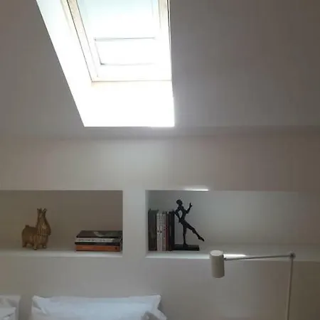 Apartman Modern Cosy Flat With Terrace In Campo De Ourique. Lisboa